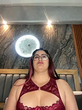 Snapshot of BellaPeers_ chatting on September 2025 12:00:02 PM BellaPeers online show from September 2025 12:00:02 PM