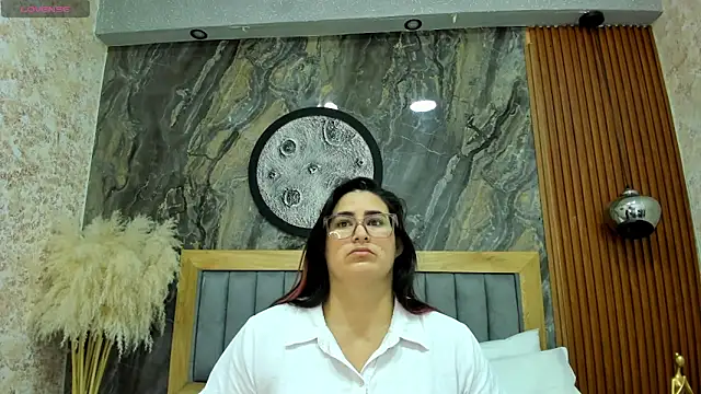 BellaPeers  online show from May 2026 11:27:01 AM