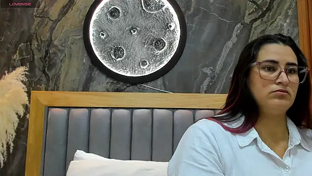 BellaPeers  online show from April 2026 11:04:01 AM