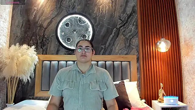 BellaPeers  online show from May 2026 11:40:01 AM