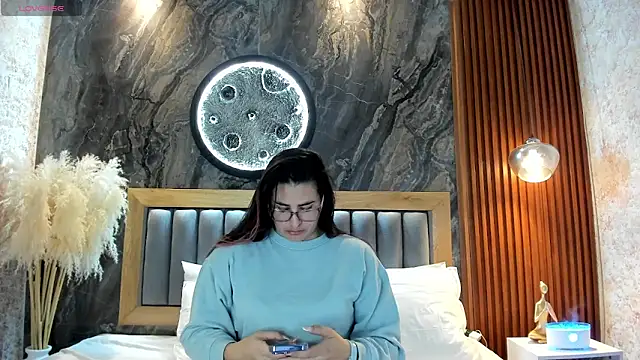 BellaPeers  online show from May 2026 10:46:02 AM