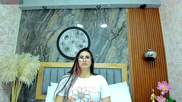 BellaPeers  online show from April 2026 10:41:01 AM