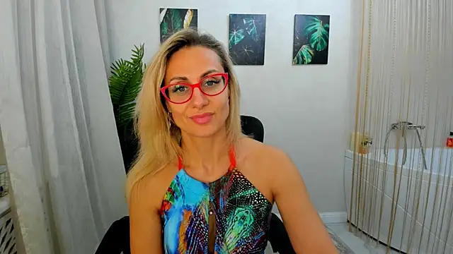 MuseOfStage online show from November 2025 11:42:02 AM