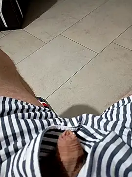 Snapshot of solarere chatting on December 2024 05:04:02 PM solarere online show from December 2024 05:04:02 PM