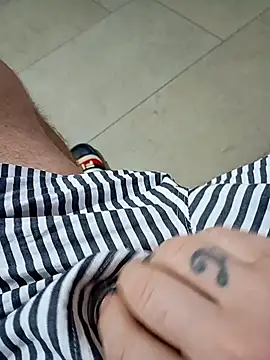 Snapshot of solarere chatting on January 2025 05:38:01 PM solarere online show from January 2025 05:38:01 PM