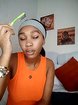 Shria107 online show from December 2025 12:51:01 PM