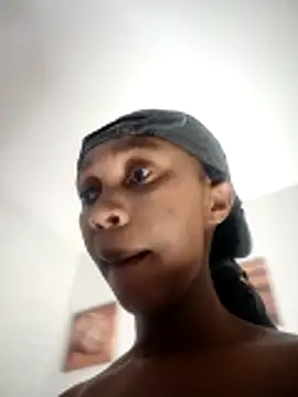 Shria107 online show from February 2026 09:14:01 PM