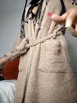 Shria107 online show from April 2026 10:49:02 PM