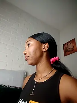 Shria107 online show from February 2026 08:41:02 PM