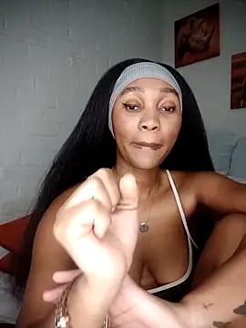 Shria107 online show from December 2025 11:49:01 PM