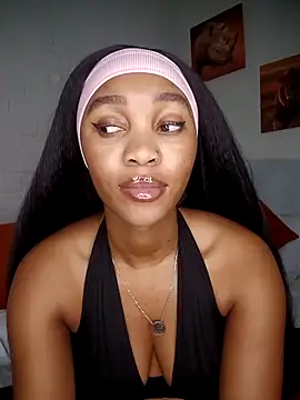 Shria107 online show from December 2025 10:57:02 PM