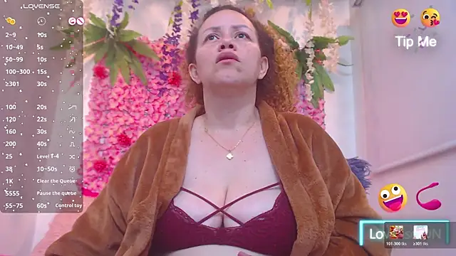 BLONDE SEXYHOT online show from January 2026 11:46:01 AM