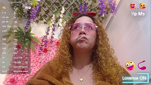 BLONDE SEXYHOT online show from January 2026 12:39:02 AM