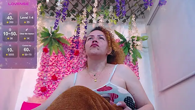 BLONDE SEXYHOT online show from February 2026 06:01:02 AM