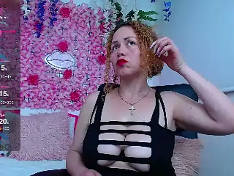 Snapshot of BLONDE_SEXYHOT chatting on March 2025 11:28:02 PM BLONDE SEXYHOT online show from March 2025 11:28:02 PM