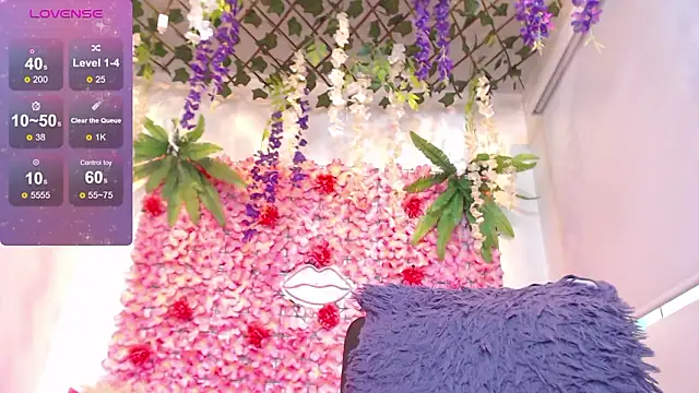 BLONDE SEXYHOT online show from March 2026 04:45:01 PM