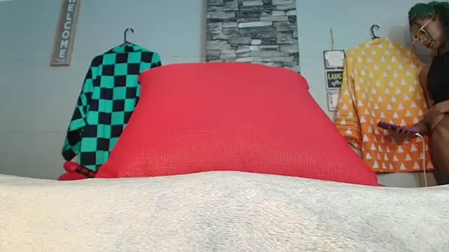 sofia fer online show from February 2026 02:33:02 AM