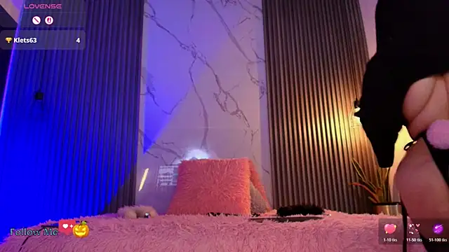 Iamvictoria06 online show from October 2025 07:32:01 PM