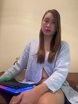 Snapshot of cieloadriano2024 chatting on November 2025 02:05:01 PM cieloadriano2024 online show from November 2025 02:05:01 PM