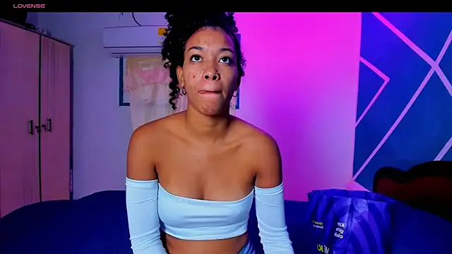 sasha fox00 online show from September 2025 05:00:02 AM