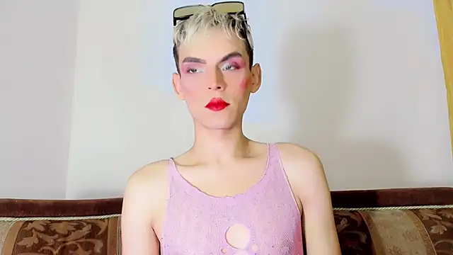 Snapshot of TatiGil chatting on October 2025 02:13:01 AM TatiGil online show from October 2025 02:13:01 AM