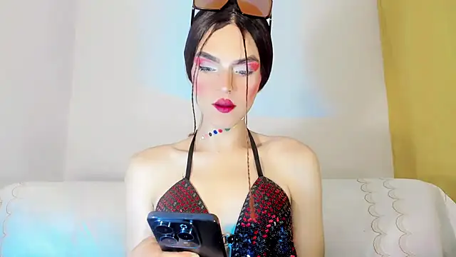 Snapshot of TatiGil chatting on October 2025 04:07:02 PM TatiGil online show from October 2025 04:07:02 PM