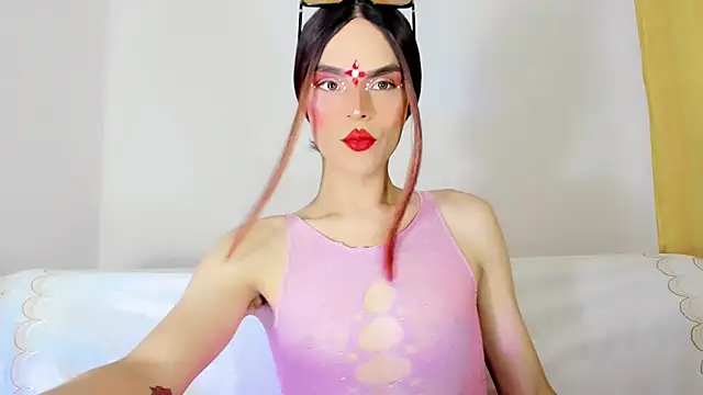 Snapshot of TatiGil chatting on October 2025 07:22:02 PM TatiGil online show from October 2025 07:22:02 PM