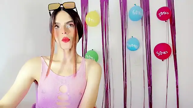 Snapshot of TatiGil chatting on October 2025 07:29:01 PM TatiGil online show from October 2025 07:29:01 PM