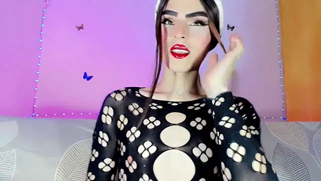 TatiGil online show from June 2026 08:28:01 PM