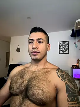 Snapshot of aaroncolombia chatting on September 2025 11:11:01 AM aaroncolombia online show from September 2025 11:11:01 AM