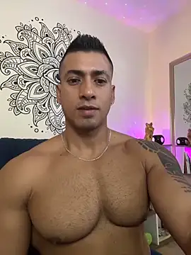 aaroncolombia online show from February 2026 07:47:02 PM