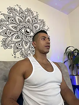 Snapshot of aaroncolombia chatting on November 2025 10:19:01 AM aaroncolombia online show from November 2025 10:19:01 AM