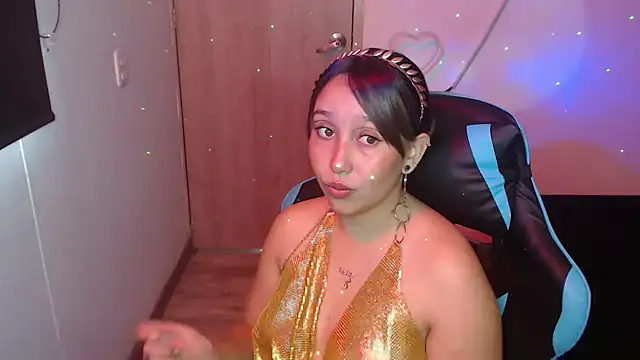 Skarlet Adams28 online show from February 2026 06:08:02 PM