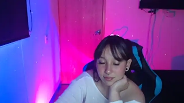 Skarlet Adams28 online show from March 2026 10:00:02 PM