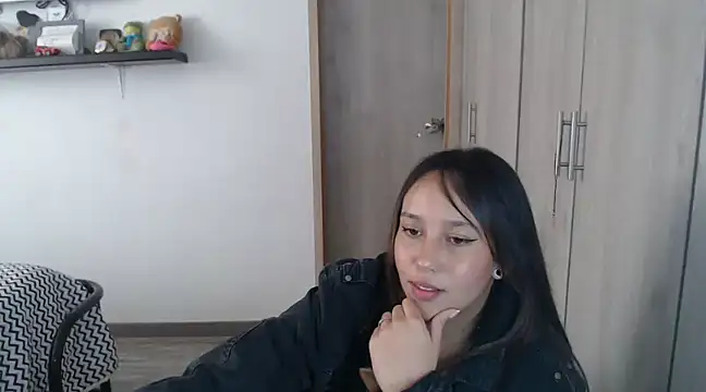 Skarlet Adams28 online show from January 2025 09:04:02 PM