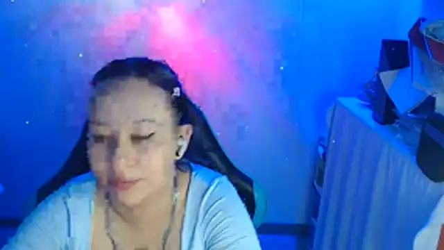 Skarlet Adams28 online show from July 2026 08:43:02 AM
