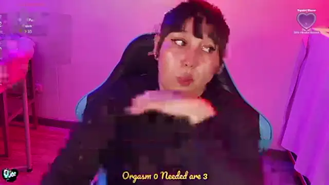 Skarlet Adams28 online show from June 2026 09:23:01 PM