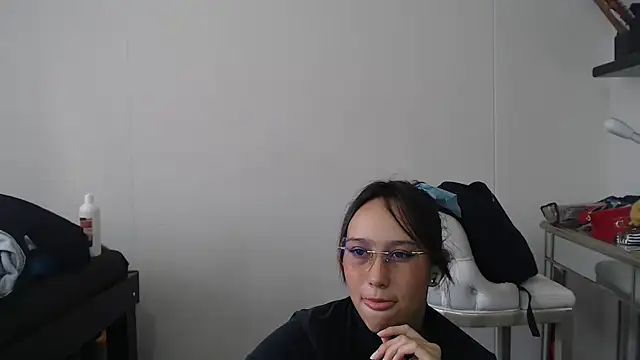 Skarlet Adams28 online show from February 2025 09:37:02 PM