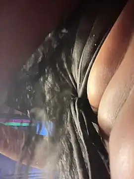 Thyana LS online show from December 2025 01:38:02 PM