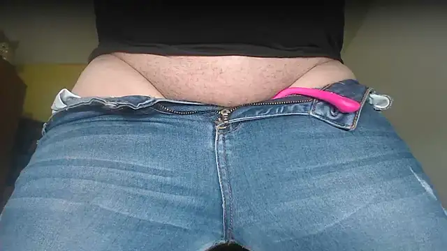Snapshot of EmmyHorny_ chatting on March 2025 02:12:02 AM EmmyHorny online show from March 2025 02:12:02 AM