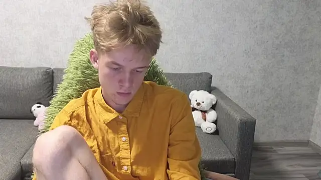 Snapshot of sweetserenity5 chatting on September 2025 03:45:01 PM sweetserenity5 online show from September 2025 03:45:01 PM