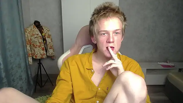 Snapshot of sweetserenity5 chatting on February 2025 06:48:02 PM sweetserenity5 online show from February 2025 06:48:02 PM