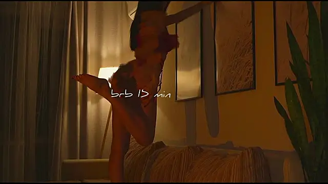 Snapshot of wowmolly chatting on February 2026 11:21:01 AM wowmolly online show from February 2026 11:21:01 AM