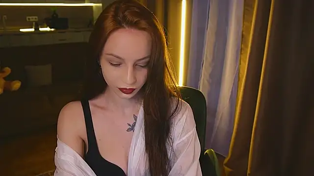 wowmolly online show from November 2025 01:04:01 PM