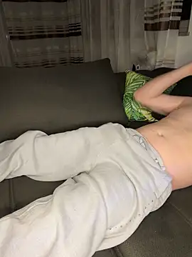 w12er online show from April 2026 07:09:01 PM