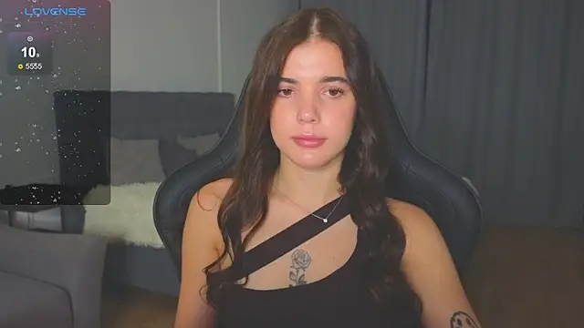 adrianawow1 online show from September 2025 09:04:01 PM