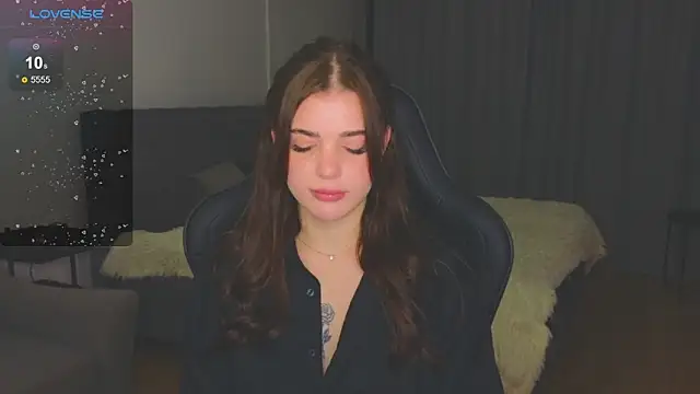 adrianawow1 online show from November 2025 02:48:01 AM