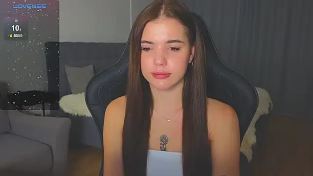 adrianawow1 online show from September 2025 11:33:01 PM