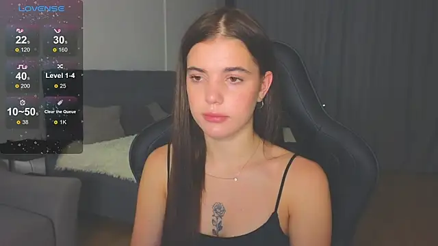 adrianawow1 online show from September 2025 05:13:01 PM