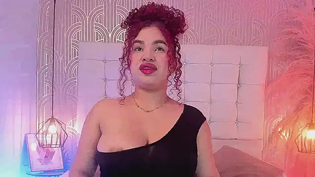 Snapshot of LeylaRangel chatting on March 2025 03:45:01 AM LeylaRangel online show from March 2025 03:45:01 AM